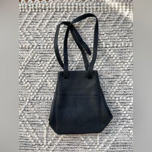 Vintage black pebbles leather Coach purse, drawstring bucket Shoulder Bag, 4923